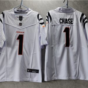 Men's Cincinnati Bengals #1 Ja'Marr Chase White 2023 F.U.S.E. Vapor Untouchable Limited Stitched Jersey